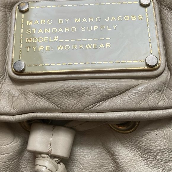Marc by Marc Jacobs Cream Leather Hobo Workwear Shoulder Bag - Picture 3 of 7